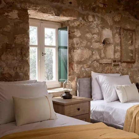 Dounias Village - Traditional Architecture & Modern Luxury Ferienhaus