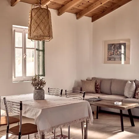Dounias Village - Traditional Architecture & Modern Luxury Ferienhaus Koríthion
